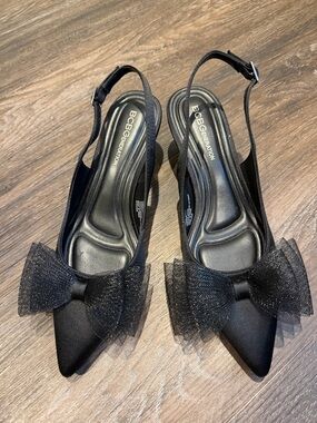 BCBGeneration Black Pointed Slingback Flats with Tulle Bow
